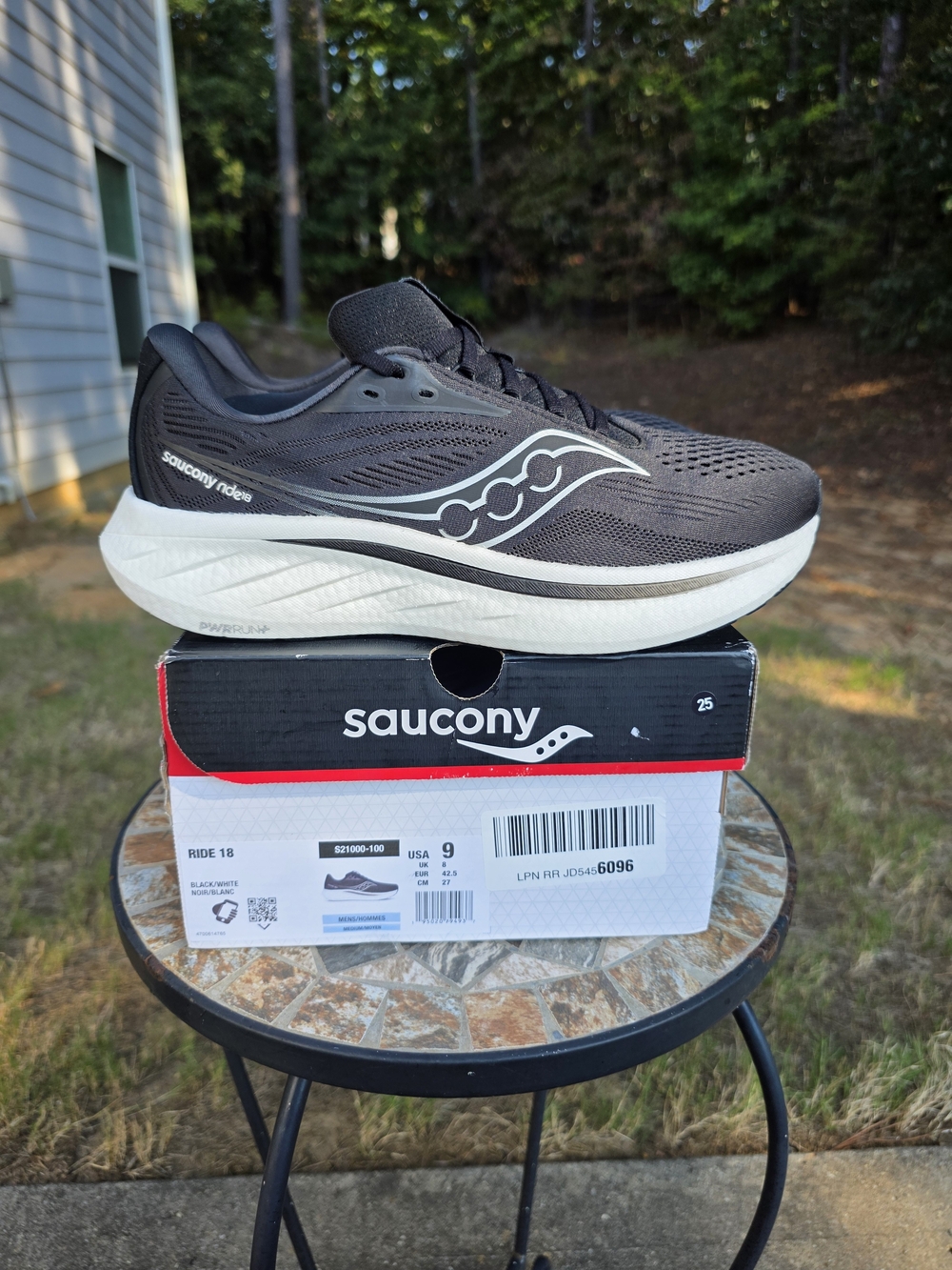 Saucony Ride 18 S21000-100 Black/White Running Shoes Men Size 9 Worn 2x With Box